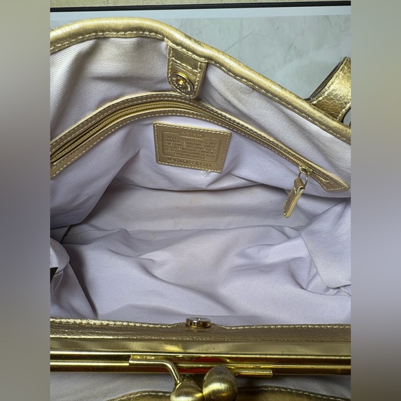 Coach Signature Stripe Carryall - Picture 7 of 16